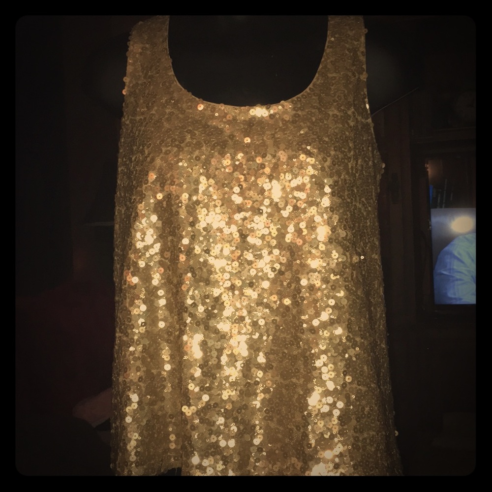 vince camuto gold sequin top sleeveless XS